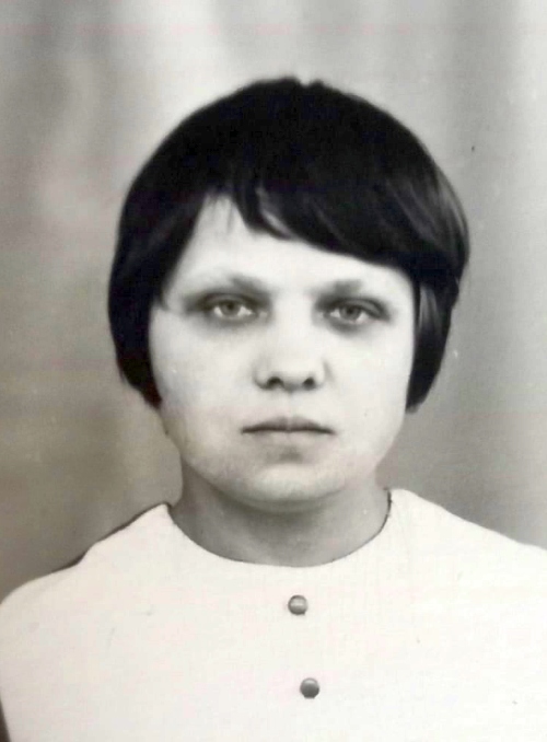 �������