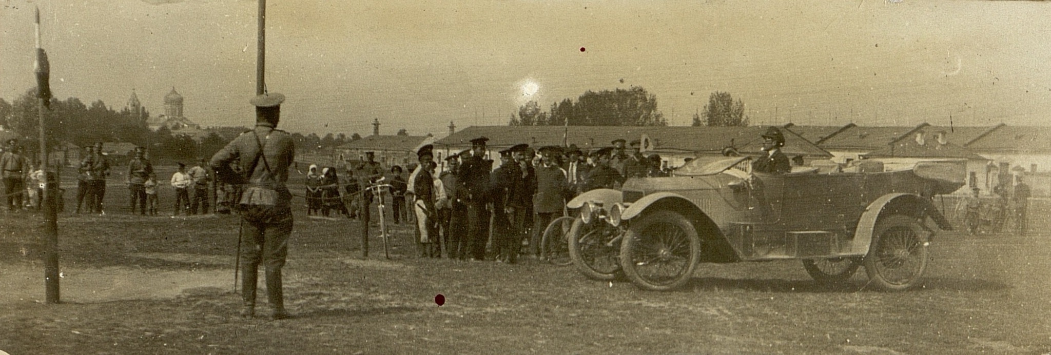  1913 .  