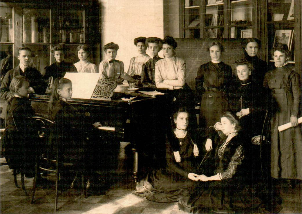 Курские гимназистки. 1902 г.